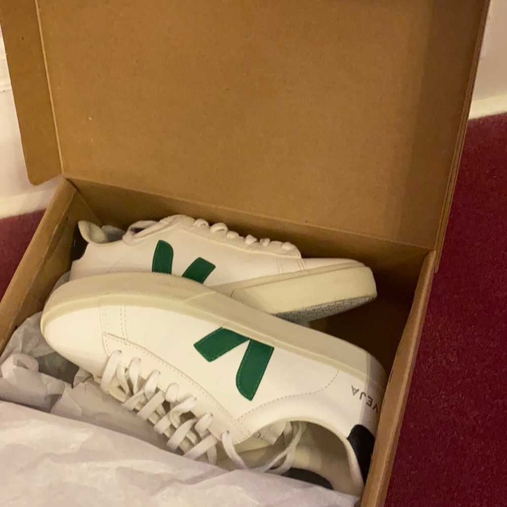 Brand new never worn comfortable Veja sneakers